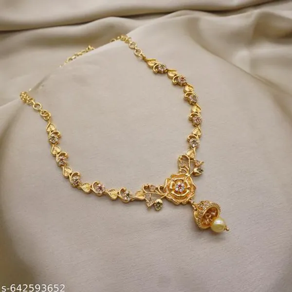 Golden_Alloy_Premium_Necklace_For_Women