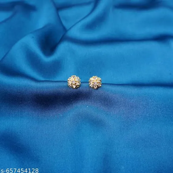 Golden_Alloy_Premium_Stud_Earrings_For_Women