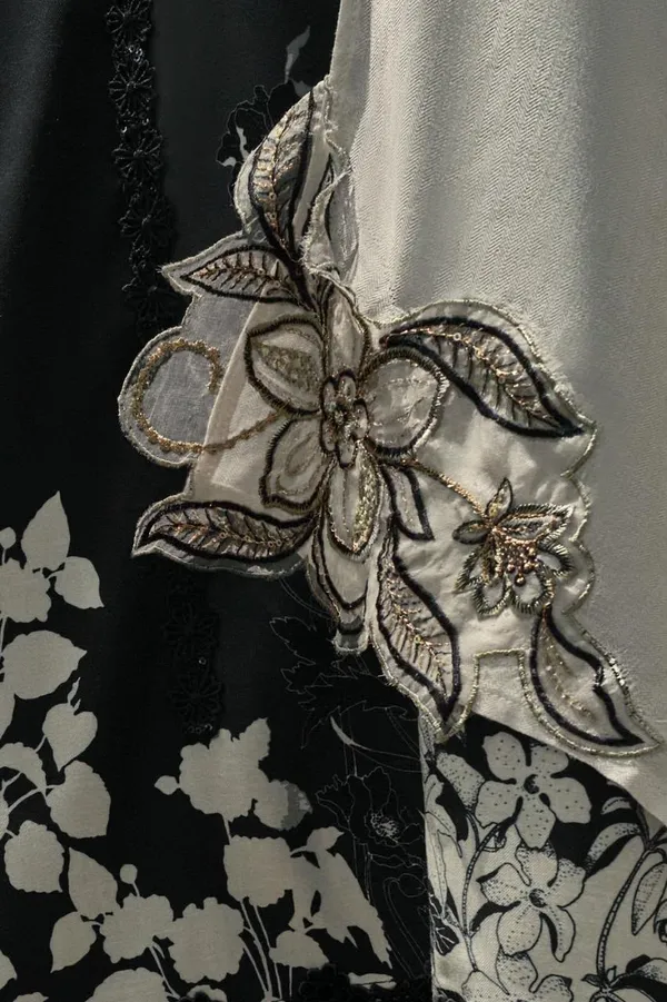 grey_and_black_viscose_muslin_digitally_printed__Floral_Embroidered_Straight_Kurta_Set_For_Women