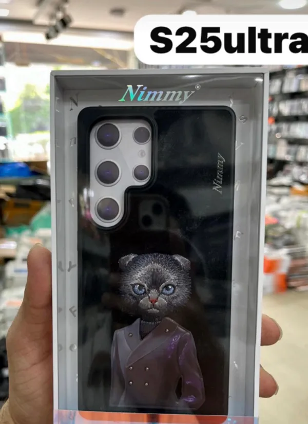 Black_Tpu_Cat_Portrait_Phone_Case_For_Samsung_S25_Ultra