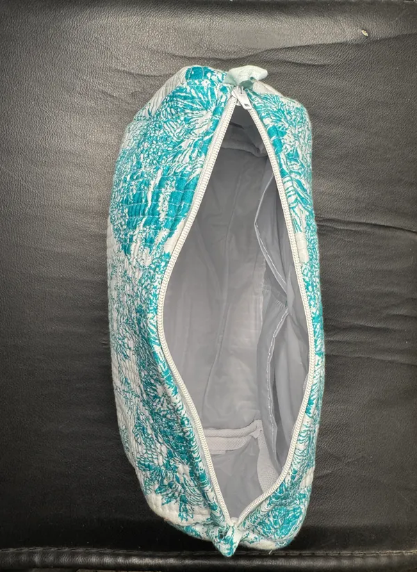 Turquoise_Toile_Print_Cotton_Quilted_Cosmetic_Bag_Set