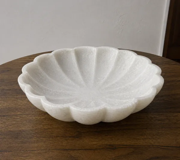 White_Marble_Scalloped_Serving_Bowl