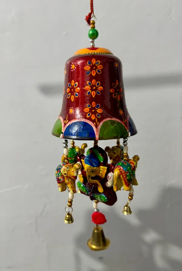Handcrafted_Decorative_Bell_With_Elephant_Motif