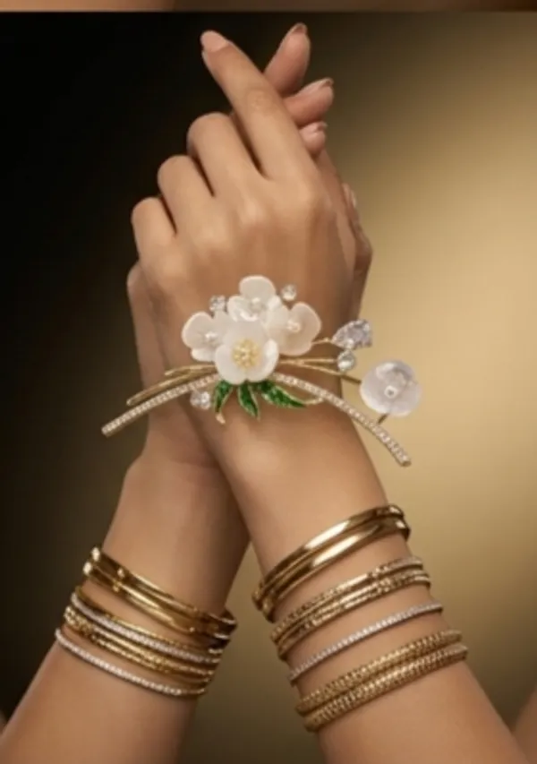 Gold_Floral_Bracelet_With_White_Stones_And_Green_Leaves