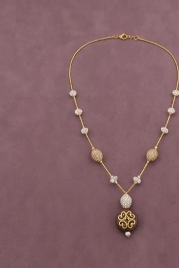 SLEAK_ITALIAN_CHAIN_SET_WITH_FANCY_PENDENT