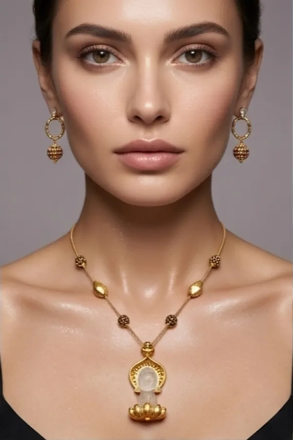 SLEAK_ITALIAN_CHAIN_SET_WITH_FANCY_PENDENT