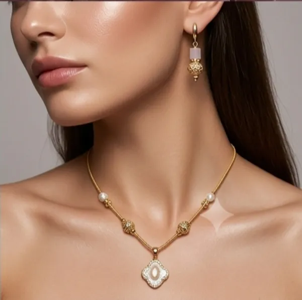 SLEAK_ITALIAN_CHAIN_SET_WITH_FANCY_PENDENT