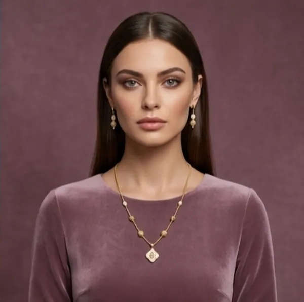 SLEAK_ITALIAN_CHAIN_SET_WITH_FANCY_PENDENT