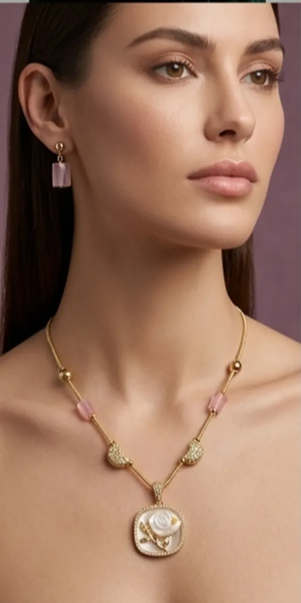 SLEAK_ITALIAN_CHAIN_SET_WITH_FANCY_PENDENT