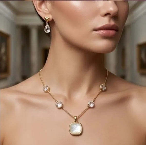 SLEAK_ITALIAN_CHAIN_SET_WITH_FANCY_PENDENT