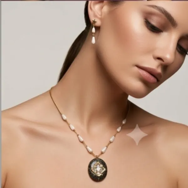 SLEAK_ITALIAN_CHAIN_SET_WITH_FANCY_PENDENT