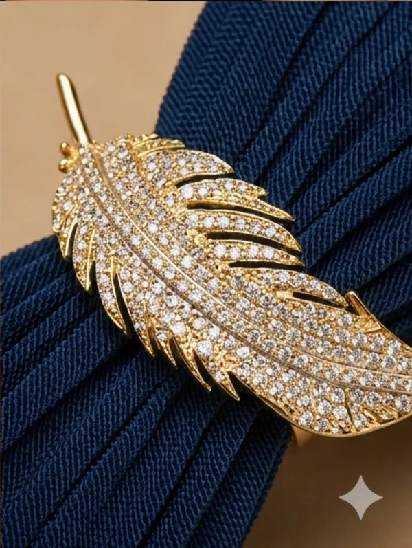 Gold_Tone_Crystal_Embellished_Feather_Shaped_Brooch