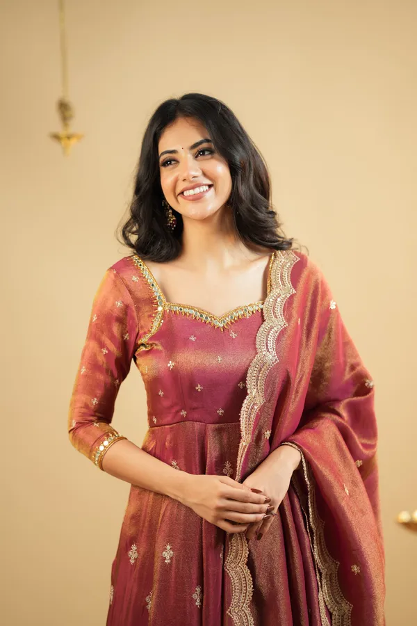 Krushnavi_Cosmo_Slit_Anarkali_Suit_Set