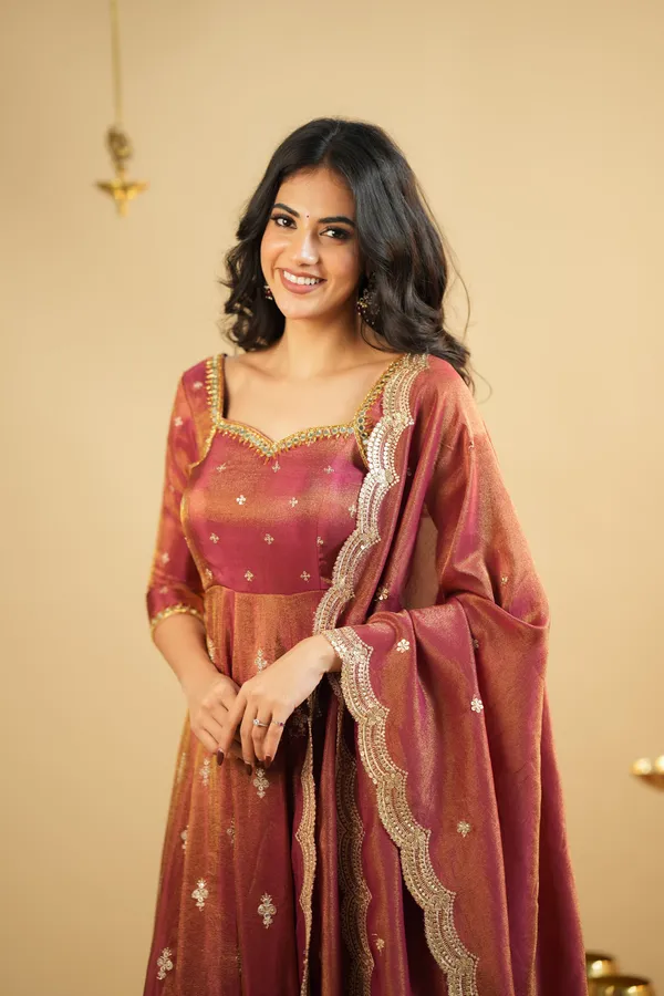 Krushnavi_Cosmo_Slit_Anarkali_Suit_Set