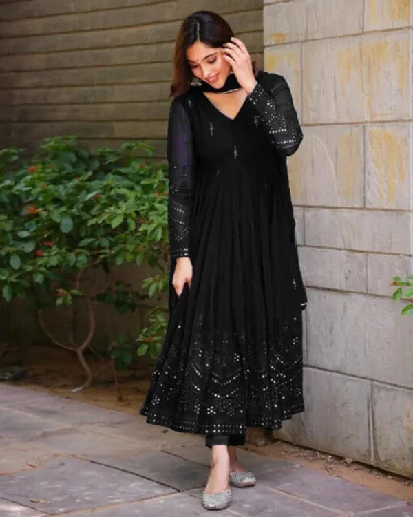 Whispering_Breeze_Georgette_Embroidered_Suit_Set
