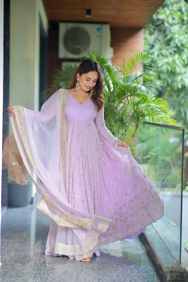 Premium_Readymade_Faux_Blooming_Anarkali_Suit_Set_With_Heavy_Sequin_And_Zari_Embroidery_3_Piece