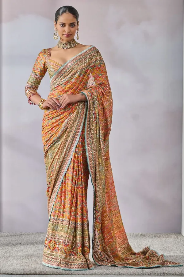Madhuri_Dixit_In_Tarun_Tahiliani_Saree_Default_Title