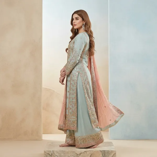 Pakistani_Radiant_Salwar_Suit