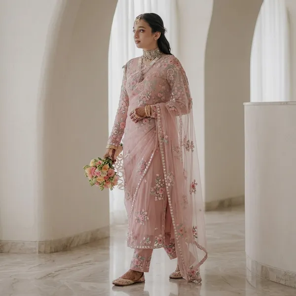 Dreamy_Flow_Saree