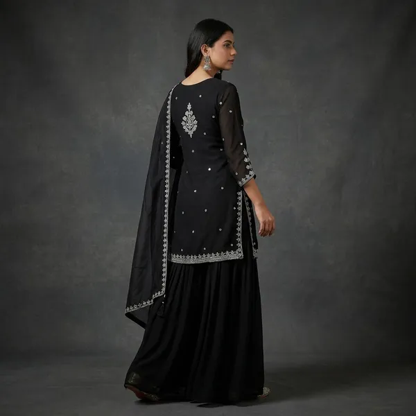 Glam_Sequin_Lace_Kurti_Plazo_Set_For_Festive_Look