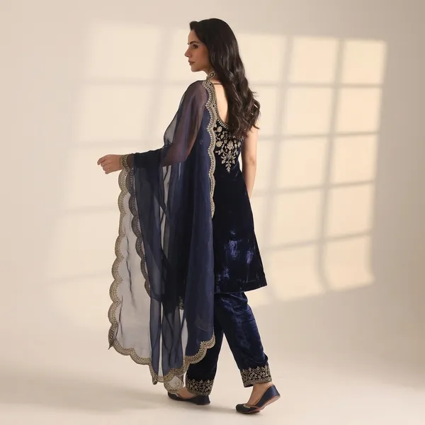 Elara_Zivah_Luxe_Pant_Suit_Set_Navy