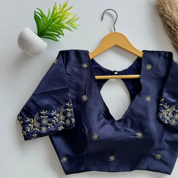 Designer_Soft_Silk_Blouse_With_Handwork_Embroidery_Festival_Collection