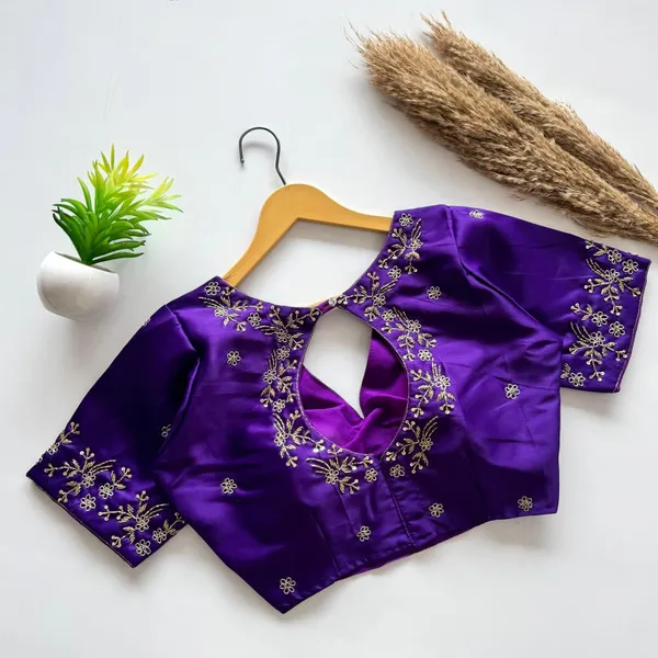 Designer_Soft_Silk_Blouse_With_Handwork_Embroidery_Festival_Collection