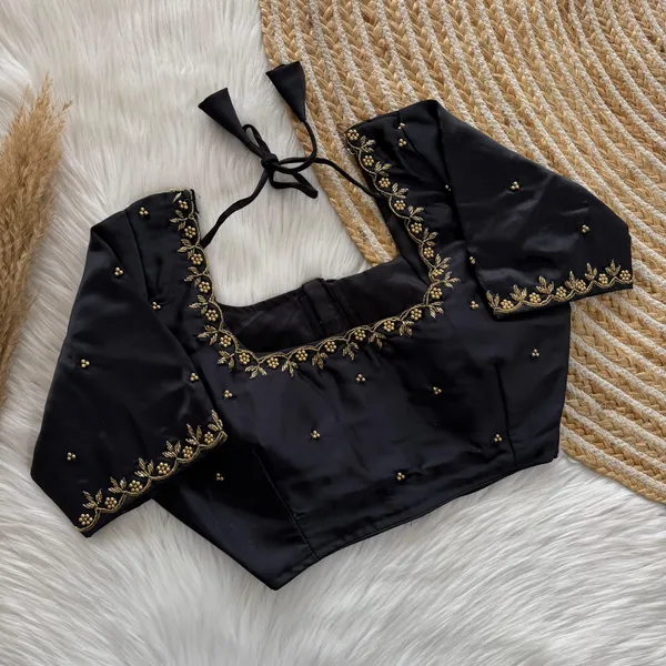 Premium_Kasaba_Silk_Padded_Blouse_with_Exquisite_Handwork_Embroidery