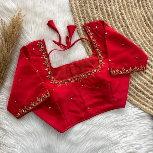 Premium_Kasaba_Silk_Padded_Blouse_with_Exquisite_Handwork_Embroidery