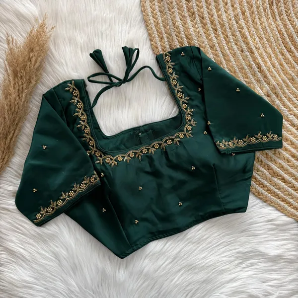 Premium_Kasaba_Silk_Padded_Blouse_with_Exquisite_Handwork_Embroidery