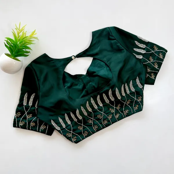 Premium_Resham_Silk_Padded_Blouse_With_Handcrafted_Pearl_And_Kardana_Embroidery