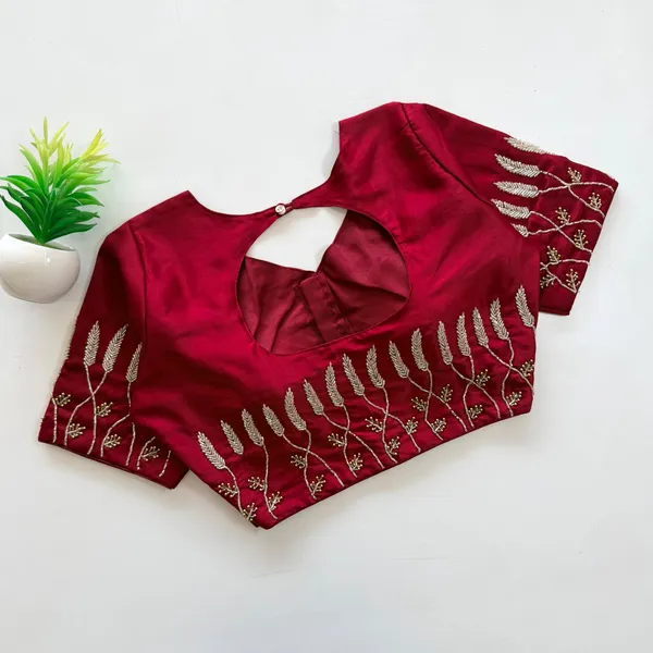 Premium_Resham_Silk_Padded_Blouse_With_Handcrafted_Pearl_And_Kardana_Embroidery