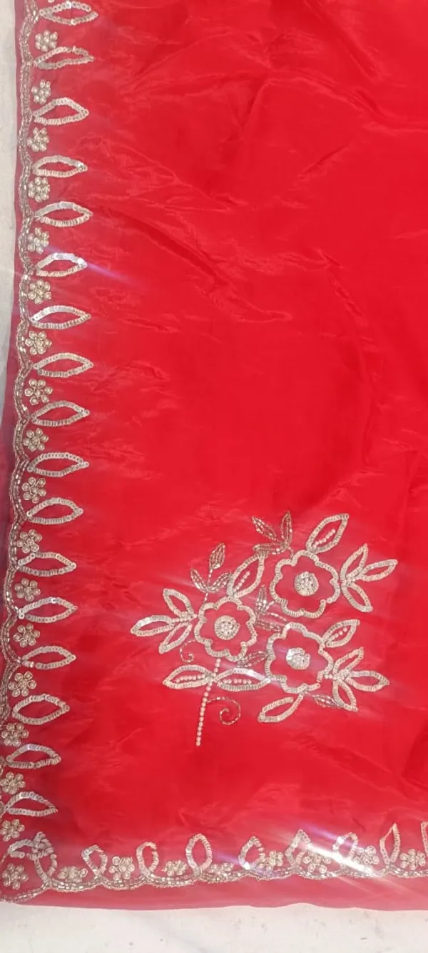 Red_Chiffon_Floral_Embroidered_Saree_For_Women