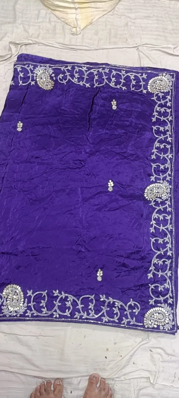 Purple_Silk_Blend_Embroidered_Saree_With_Silver_Zari_Work_For_Women