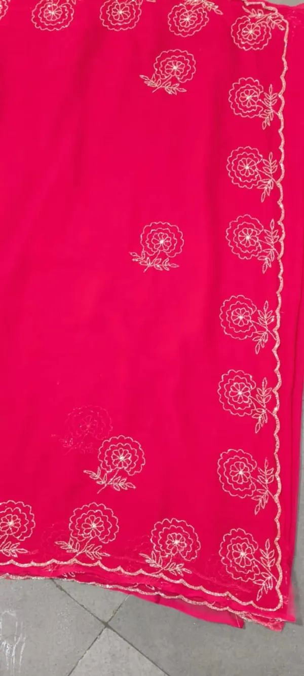 Pink_Embroidered_Floral_Fabric_For_Ethnic_Wear_Saree