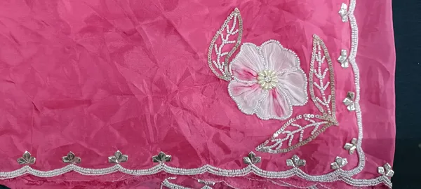 Pink_Net_Embroidered_Floral_Saree_For_Women