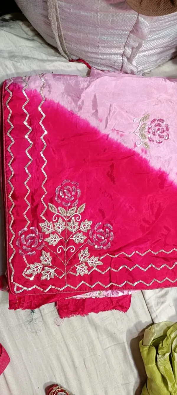 Pink_Embroidered_Fabric_Saree_For_Women