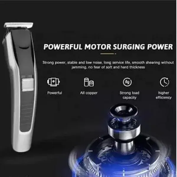 Hair_Trimmer_At_538_Beard_And_Hair_Heg