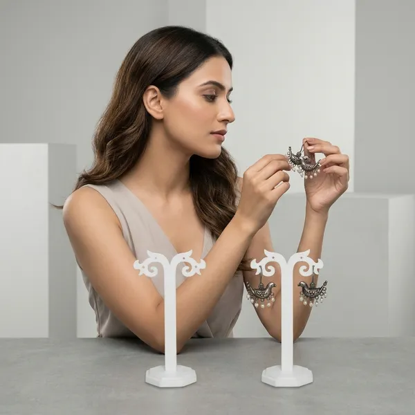 White_Ornate_Scrollwork_Jewellery_Display_Stand_-_Pack_of_2_(Anti-Tarnish)