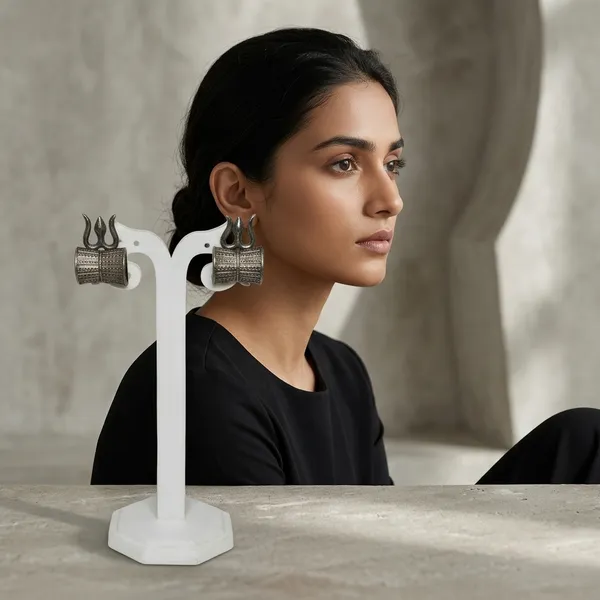 White_Acrylic_T-Bar_Earring_Display_Stand_With_Hexagonal_Base_-_Pack_of_2