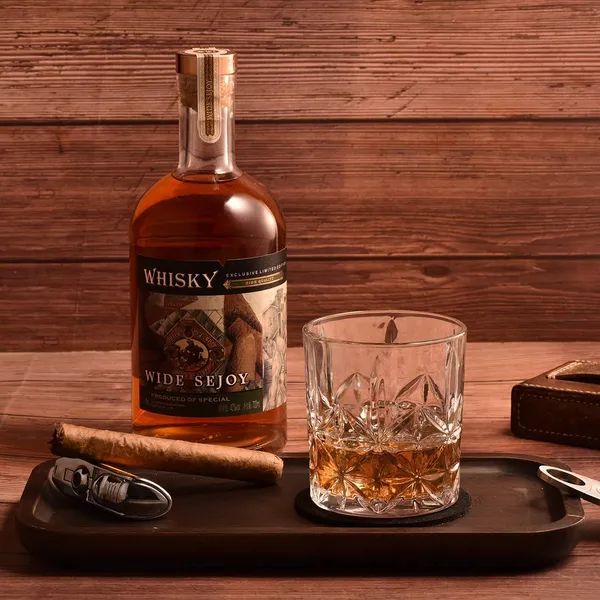 Vilon_Italian_Premium_Classic_Designer_Whiskey_Touch_Glass_4