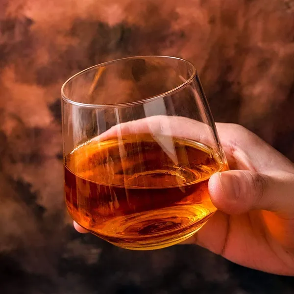 Italian_Premium_Whiskey_Glasses_320ML_Set_Of_6_Old_Fashioned_Scotch_Glass_Imported_Tumblers_For_Bourbon_Wine_Cognac_Cocktail_Best_Gift_For_Whisky_Lovers_Vivoci_370ml
