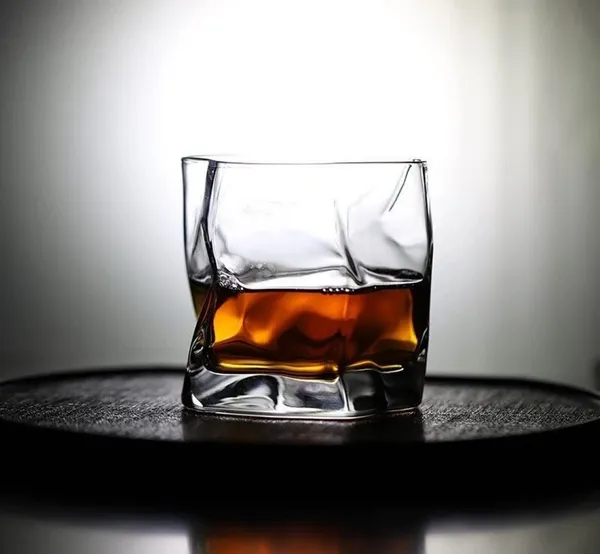 Italian_Premium_Elegant_Whiskey_Glass_For_Kitchen_Restaurant_Party_300_Ml_Clear_Set_Of_2