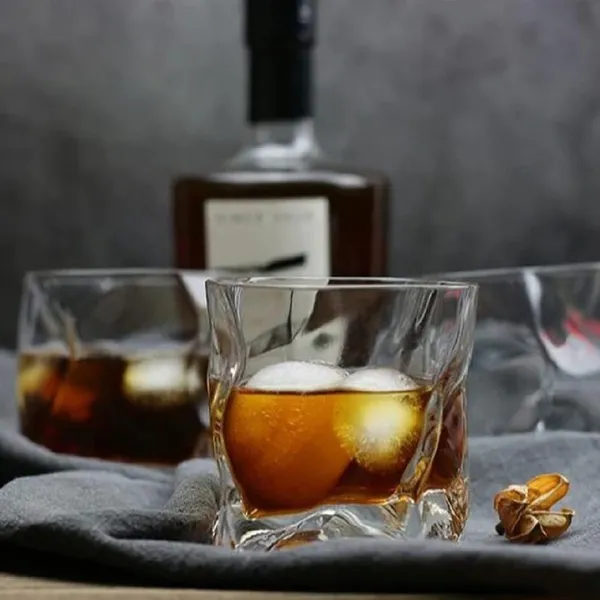 Italian_Premium_Elegant_Whiskey_Glass_For_Kitchen_Restaurant_Party_300_Ml_Clear_Set_Of_2