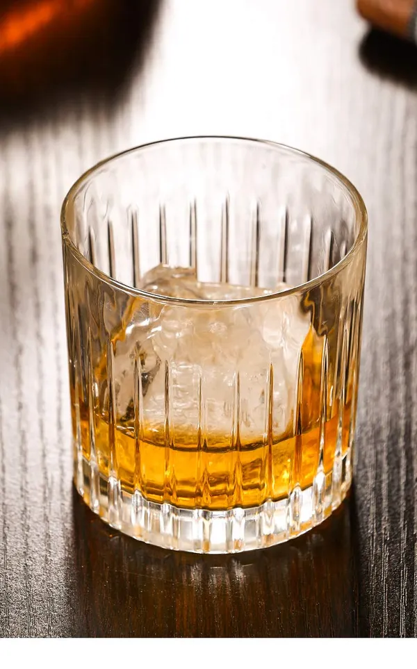 Vilon_Italian_Premium_Whiskey_Glass_Clear_Crystal_Whiskey_Glass_300_Ml_Set_Of_4_Chutki
