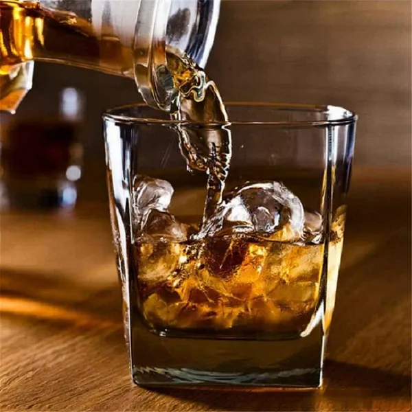 Vilon_Italian_Premium_Whiskey_Glass_Clear_Crystal_300_Ml_Set_Of_4_Square_Whiskey