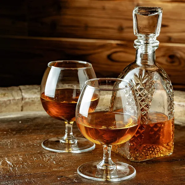 Vilon_Italian_Premium_Stylish_Wine_Glass_250_Ml_Set_Of_2_Elegant_Bar_Glassware_For_Juice_Beer_Drinks_And_Cocktails_And_Mixed_Drinks_Glass_Stylish_And_Unique_Long_Champ_Wine_Glass_250_Ml_2