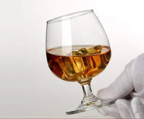 Vilon_Italian_Premium_Stylish_Wine_Glass_250_Ml_Set_Of_2_Elegant_Bar_Glassware_For_Juice_Beer_Drinks_And_Cocktails_And_Mixed_Drinks_Glass_Stylish_And_Unique_Long_Champ_Wine_Glass_250_Ml_2