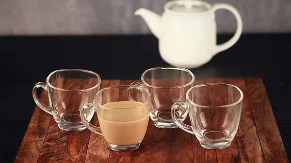 Vilon_Italian_Premium_Glass_Tea_Cup_Set_Coffee_Mugs_With_Handle_Transparent_Drinking_Cup_For_Milk_Cappuccino_Hot_Chocolate_Cold_Beverages_190ml_Set_Of_6_Sq_Teacup_190ml_6