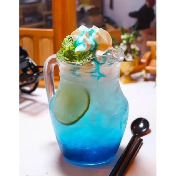 Vilon_500_Ml_Glass_Water_Jug_Without_Lid_Beverage_Carafe_For_Home_Office_Etc_Pitcher_For_Serve_Water_Milk_Juice_Beverage_Chaas_Cocktail_500ml_Duck_Jug